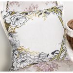 Beyaz Zemin Üzerinde Gold Detaylı Gül Motifli Dijital Baskılı Modern Yastık Kılıfı Realhomes