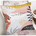 Beyaz Zemin Üzerinde Pastel Renkli Yaprak Desenli Modern Yastık Kırlent Kılıfı Realhomes