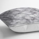 - 8146 - Realhomes Beyaz Zemin Üzerinde Siyah Mermer Desenli Yastık Kırlent Kılıfı Realhomes