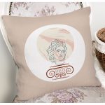 - 8169 - Realhomes  Pastel Zemin Üzerinde Yaprak Desenli Dijital Baskılı Modern Yastık Kırlent Kılıfı Realhomes