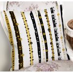 Beyaz Zemin Üzerinde Gold Çizgili Dijital Baskılı Modern Yastık Kırlent Kılıfı Realhomes
