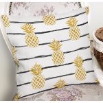 - 8234 - Realhomes  Beyaz Zemin Üzerinde Gold Renkli Ananas Desenli Modern Yastık Kırlent Kılıfı Realhomes
