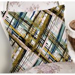 - 8236 - Realhomes Beyaz Zemin Üzerinde Gold Detaylı Geometrik Desenli Yastık Kırlent Kılıfı Realhomes