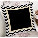 - 8251 - Realhomes Beyaz Zemin Üzerinde Gold Detaylı Siyah Zigzag Desenli Yastık Kırlent Kılıfı Realhomes