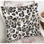 Beyaz Zemin Üzerinde Renkli Geometrik Desenli Dijital Baskılı Modern Yastık Kılıfı Realhomes