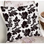 Beyaz Zemin Üzerinde Siyah Yaprak Desenli Yastık Kırlent Kılıfı Realhomes