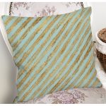 Renkli Zemin Üzerinde Gold Detaylı Yatay Çizgili Modern Yastık Kırlent Kılıfı Realhomes