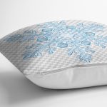 - 8400 - Realhomes  Renkli Ekose Zemin Üzerinde Kartanesi Desenli Dijital Baskılı Modern Yastık Kılıfı Realhomes