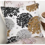 Beyaz Zemin Üzerinde Rengarenk Çiçek Desenli Yastık Kırlent Kılıfı Realhomes