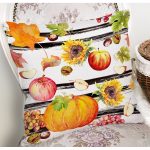 Beyaz Zemin Üzerinde Siyah Çizgili Bal Kabağı Desenli Yastık Kırlent Kılıfı Realhomes