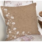 Pastel Zeminli Beyaz Yaprak Desenli Dijital Baskılı Modern Yastık Kırlent Kılıfı Realhomes