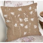 - 8568 - Realhomes  Rengarenk Zemin Üzerinde Beyaz Çiçek Desenli Yastık Kırlent Kılıfı Realhomes
