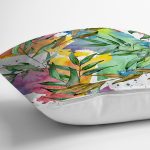 Beyaz Zemin Üzerinde Renkli Soyut Desenli Yastık Kırlent Kılıfı Realhomes