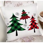 - 8613 - Realhomes Beyaz Zemin Üzerinde Ekose Desenli Çamağacı Motifli Yastık Kırlent Kılıfı Realhomes