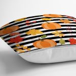 - 8617 - Realhomes Beyaz Zemin Üzerinde Siyah Çizgili Bal Kabağı Desenli Yastık Kırlent Kılıfı Realhomes