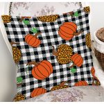 Siyah Beyaz Ekose Üzerinde Renkli Balkabağı Desenli Yastık Kırlent Kılıfı Realhomes