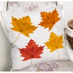 - 8693 - Realhomes Beyaz Zeminli Sonbahar Yaprak Desenli Dijital Baskılı Modern Yastık Kırlent Kılıfı Realhomes
