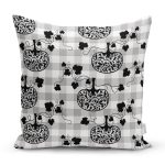 Beyaz Zemin Üzerinde Gri Ekose Desenli Balkabağı Desenli Yastık Kırlent Kılıfı Realhomes