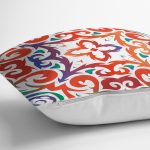 - 8761 - Realhomes Beyaz Zemin Üzerinde Çini Desenli Dijital Baskılı Modern Yastık Kırlent Kılıfı Realhomes