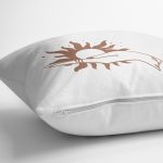 - 8836 - Realhomes Beyaz Zemin Üzerinde Onedraw Çizimli Güneş Tutan El Desenli Yastık Kırlent Kılıfı Realhomes