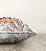 - Sonil-K-181-Gorsel3 - Realhomes Bisiklet Desenli Dijital Baskılı Dekoratif Raşel Kadife Yastık Kırlent Kılıfı Realhomes