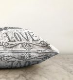 - Sonil-K-2006-Gorsel3 - Realhomes Love Yazılı Dijital Baskı Dekoratif Raşel Kadife Yastık Kırlent Kılıfı Realhomes