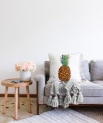 - Sonil-K-2031-Gorsel2 - Realhomes Ananas Desenli Dijital Baskılı Dekoratif Raşel Kadife Yastık Kırlent Kılıfı Realhomes