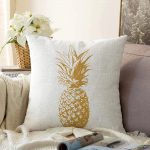 - Sonil-K-2034-Gorsel1 - Realhomes Altın Renk Kaktüs Dijital Baskılı Raşel Kadife Yastık Kırlent Kılıfı Realhomes