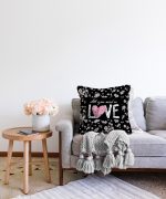 - Sonil-K-2042-Gorsel2 - Realhomes Beyaz Çiçekler Love Desenli Raşel Kadife Yastık Kırlent Kılıfı Realhomes