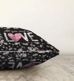 - Sonil-K-2042-Gorsel3 - Realhomes Beyaz Çiçekler Love Desenli Raşel Kadife Yastık Kırlent Kılıfı Realhomes