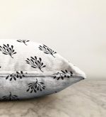 - Sonil-K-2074-Gorsel3 - Realhomes  Siyah Beyaz Yaprak Motifli Dekoratif Raşel Kadife Yastık Kırlent Kılıfı Realhomes