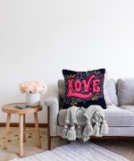 - Sonil-K-2080-Gorsel2 - Realhomes Renkli Love Dijital Baskılı Dijital Baskılı Modern Raşel Kadife Yastık Kırlent Kılıfı Realhomes