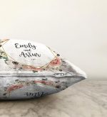 - Sonil-K-2099-Gorsel3 - Realhomes  Özel Tasarım İsimli Çiçek Desenli Dijital Baskılı Raşel Kadife Kırlent Kılıfı Realhomes