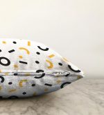 - Sonil-K-2119-Gorsel3 - Realhomes  Geometrik Motifli Dijital Baskılı Dekoratif Raşel Kadife Kırlent Kılıfı Realhomes