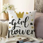 - Sonil-K-2123-Gorsel1 - Realhomes Girl Power Yazı Desenli Dijital Baskılı Modern Raşel Kadife Yastık Kılıfı Realhomes