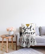 - Sonil-K-2123-Gorsel2 - Realhomes Girl Power Yazı Desenli Dijital Baskılı Modern Raşel Kadife Yastık Kılıfı Realhomes