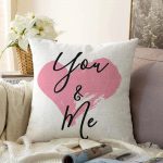 - Sonil-K-2130-Gorsel1 - Realhomes  You & Me Kalp Yazılı Dijital Baskılı Dekoratif Raşel Kadife Yastık Kırlent Kılıfı Realhomes