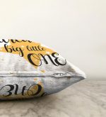 - Sonil-K-2133-Gorsel3 - Realhomes  Dream Big Little One Yazılı Yıdız Desenli Dijital Baskılı Raşel Kadife Kırlent Kılıfı Realhomes