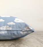 - Sonil-K-2142-Gorsel3 - Realhomes  Mavi Zeminli Bulut Temalı Dijital Baskılı Modern Raşel Kadife Yastık Kılıfı Realhomes