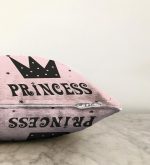 - Sonil-K-2148-Gorsel3 - Realhomes Pembe Zeminli Princess Yazılı Dijital Baskılı Raşel Kadife Kırlent Kılıfı Realhomes