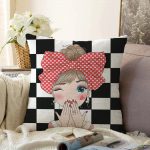 Damalı Fashion Girl Dijital Baskılı Modern Raşel Kadife Yastık Kılıfı Realhomes