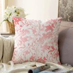 Pembe Yaprak Temalı Dijital Baskılı Raşel Kadife Yastık Kırlent Kılıfı Realhomes