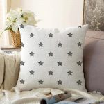 - Sonil-K-2247-Gorsel1 - Realhomes Beyaz Zeminli Yıldız Desenli Dijital Baskılı Dekoratif Raşel Kadife Yastık Kılıfı Realhomes