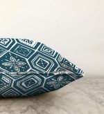 - Sonil-K-2255-Gorsel3 - Realhomes  Özel Tasarım Geometrik Motifli Dijital Baskılı Raşel Kadife Kırlent Kılıfı Realhomes