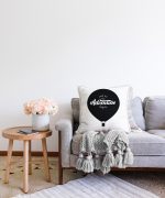 - Sonil-K-2276-Gorsel2 - Realhomes Adventure Balon Resimli Dijital Baskılı Dekoratif Raşel Kadife Kırlent Kılıfı Realhomes