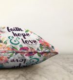 - Sonil-K-2280-Gorsel3 - Realhomes  Çiçek Desenli Yazılı Dijital Baskılı Dekoratif Raşel Kadife Yastık Kırlent Kılıfı Realhomes