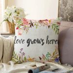 - Sonil-K-2281-Gorsel1 - Realhomes  Love Grows Here Yazılı Dijital Baskılı Modern Raşel Kadife Yastık Kılıfı Realhomes