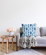 - Sonil-K-2293-Gorsel2 - Realhomes Su Damlası Desenli Dijital Baskılı Raşel Kadife Yastık Kırlent Kılıfı Realhomes