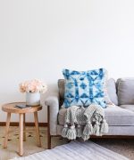 - Sonil-K-2295-Gorsel2 - Realhomes  Mavi Kar Tanesi Desenli Dijital Baskılı Dekoratif Raşel Kadife Yastık Kılıfı Realhomes