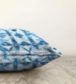 - Sonil-K-2295-Gorsel3 - Realhomes  Mavi Kar Tanesi Desenli Dijital Baskılı Dekoratif Raşel Kadife Yastık Kılıfı Realhomes